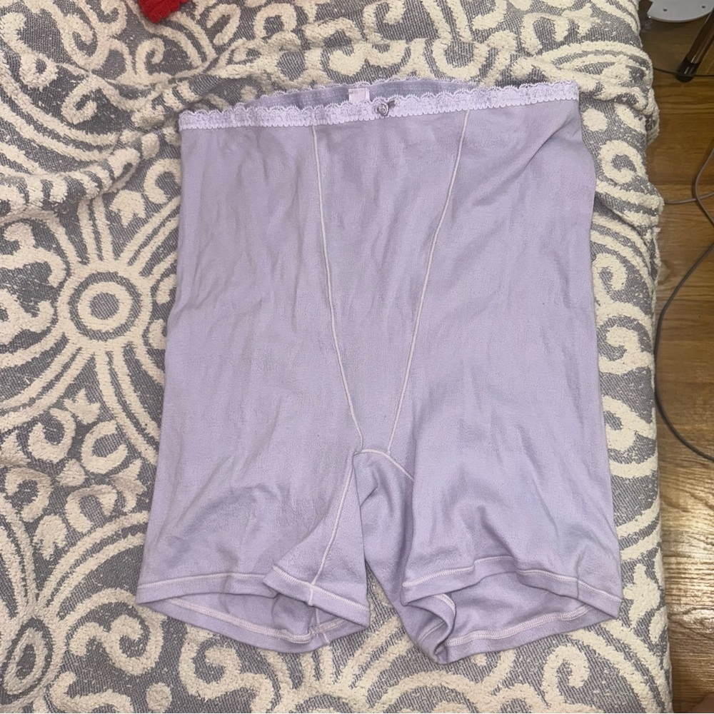 SKIMS Size 3x Lace Pointelle Boxer Short Lavender Purple Shorts Logo NWT